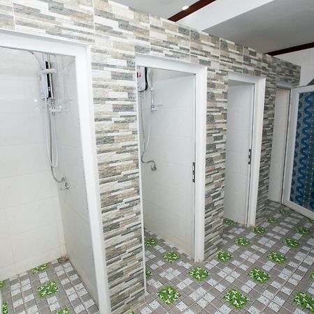 Nana Backpackers Hostel Vientiane Esterno foto